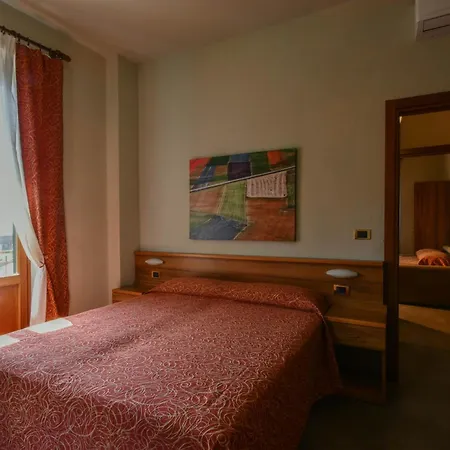 Paradiso Aparthotel Moneglia