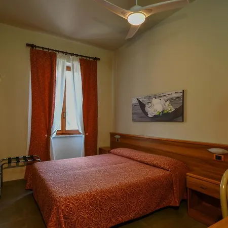 Paradiso 3* Moneglia